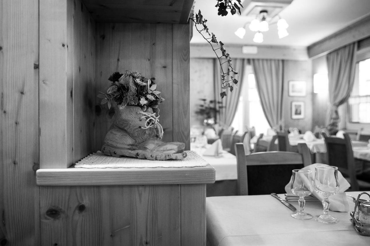 Hotel I Rododendri วัลฟูร์วา ภายนอก รูปภาพ