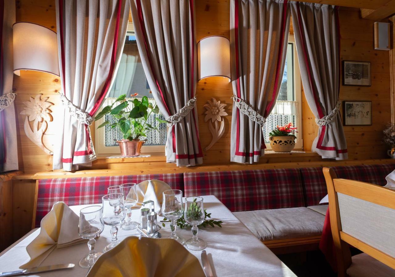 Hotel I Rododendri วัลฟูร์วา ภายนอก รูปภาพ